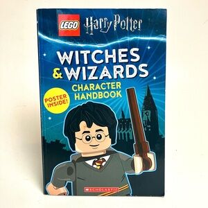 FREE w/ purchase: LEGO Harry Potter Character Handbook with Poster 2018
